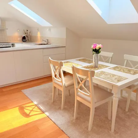 View Cozy Rooftop Flat Centre Apartamento